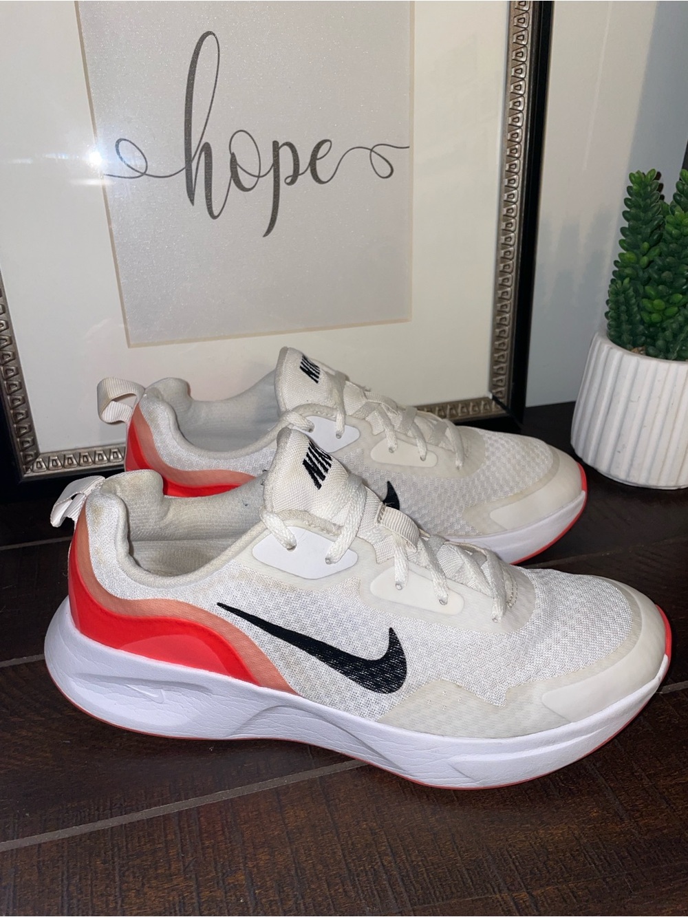 Nike Wear All Day Training Athletic Sneakers Size 8.5 Flash Crimson